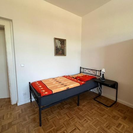 Sweet Home Inside Dresden Rooms Bagian luar foto